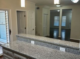 Incredible Main Street apartment!, Greenville, SC 29601