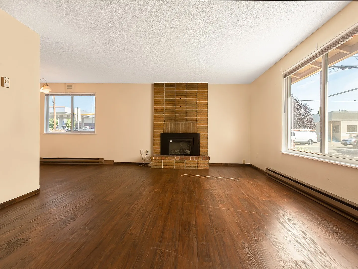 6036 NE Glisan St — Photo 2
