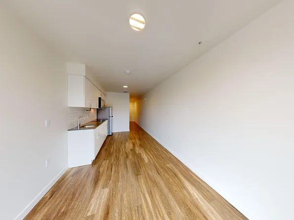 Seventeen Fifteen, 1715 12th Ave #302, Seattle, WA 98122