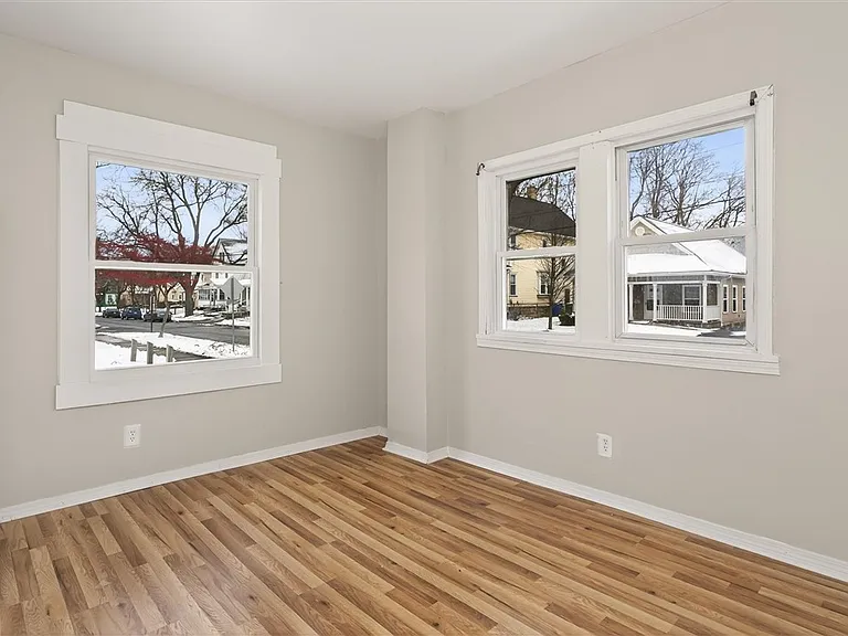 127 Conkey Ave — Photo 8