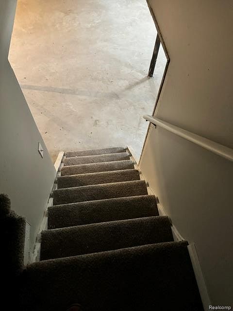 5903 Kensington Ave, photo 17