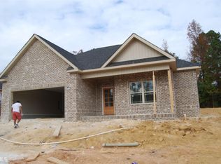 233 Laurel Springs Dr, Macon, GA 31206