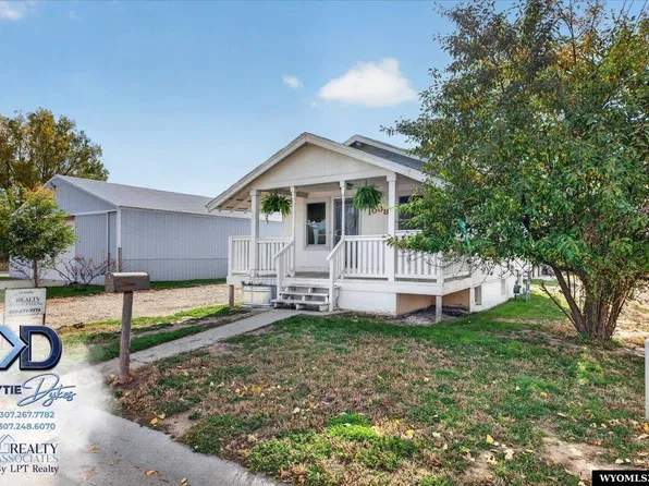 1009 Erwin St, Douglas, WY 82633