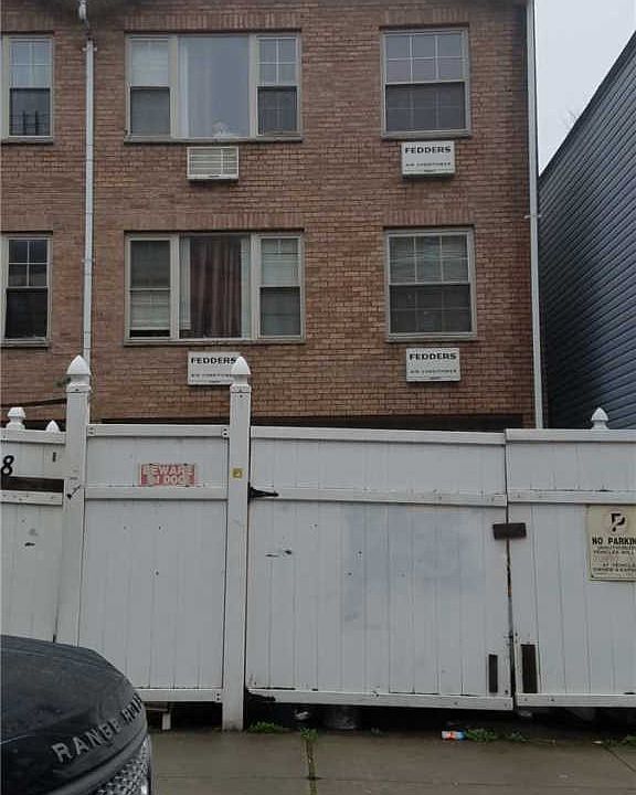1st image of 778 Mac Donough St