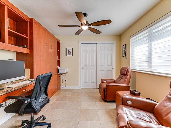 5th image of 2002 Burgos Dr