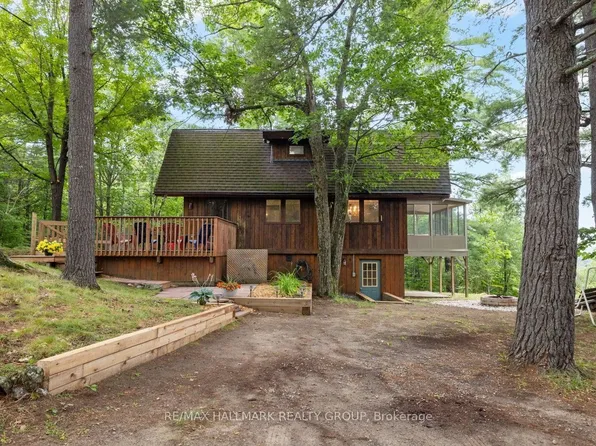 117 Birch Bay Ln, Tay Valley, ON K0H 2B0