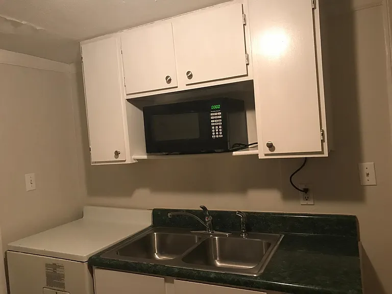 1012 32nd Ave N #C — Photo 7