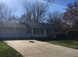 504 S 10th Ave, Rock Rapids, IA 51246