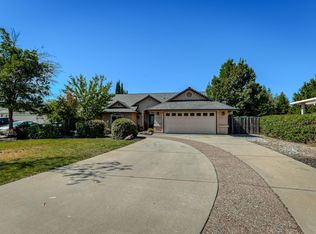 2751 Garnet Ct, Redding, CA 96001