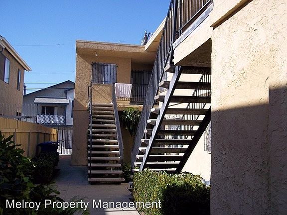 4th image of 4270 34th St APT 02