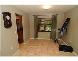 3rd image of 6917 Sugarbush Dr