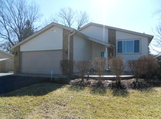 835 Emerson Rd, Carmel, IN 46032