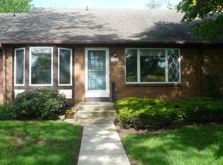 2317 Radcliff Village Dr SE, Grand Rapids, MI 49546