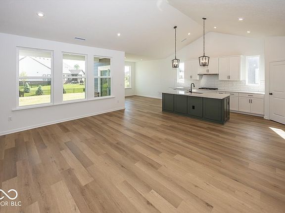 4th image of 6638 Vintners Park Blvd