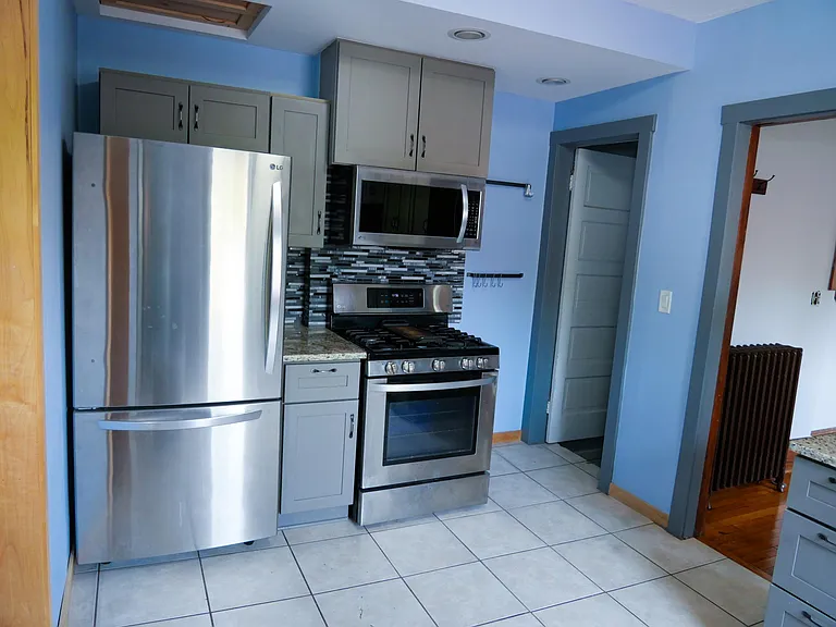 1193 Hall Ave — Photo 8