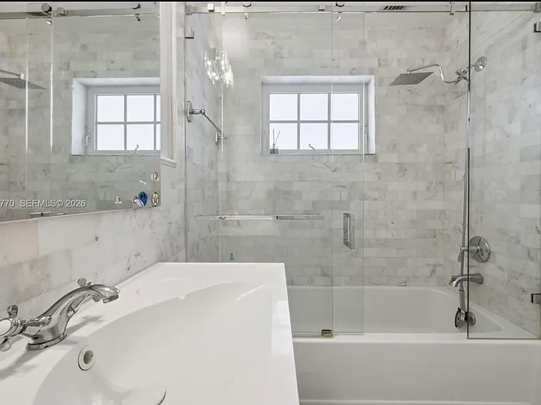 2558 NE 206th Ter #A — Photo 20