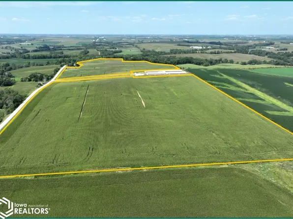 Larch Ave, Washington, IA 52353