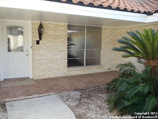 4th image of 518 CANDLEGLO DR