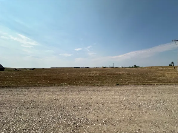 22 W 1st Ln SE, Fairfield, MT 59436