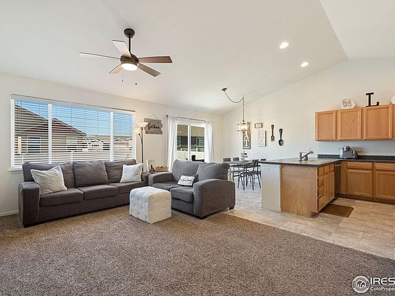 3rd image of 717 Mt Evans Ave