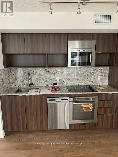 7 Mabelle Ave #1902 photo 1