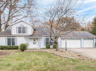 51997 Winter Glen Dr, Granger, IN 46530