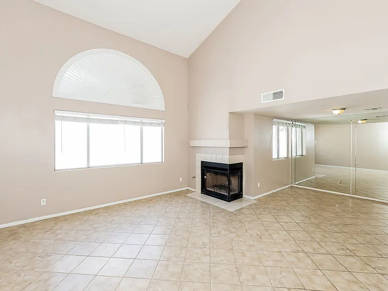 1605 Fig Palm Ct — Photo 5