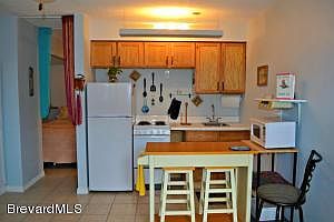 4th image of 7515 Ridgewood Ave APT 15