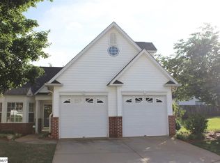 527 Cliffview Ct, Greer, SC 29650