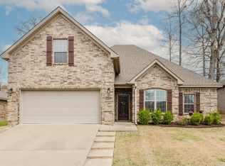 6850 Grace Village Dr, Alexander, AR 72002