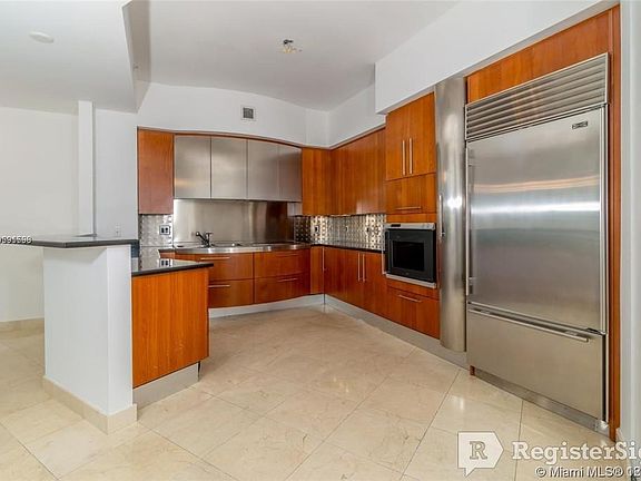 4th image of 18101 Collins Ave #U603u