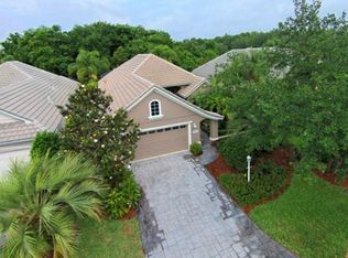 6718 Pebble Beach Way, Lakewood Ranch, FL 34202