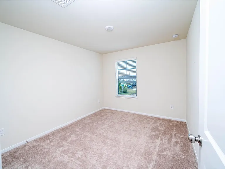 11723 Armadale Dr — Photo 16