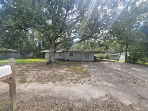 2060 S Woodcrest Ave, Denham Springs, LA 70726