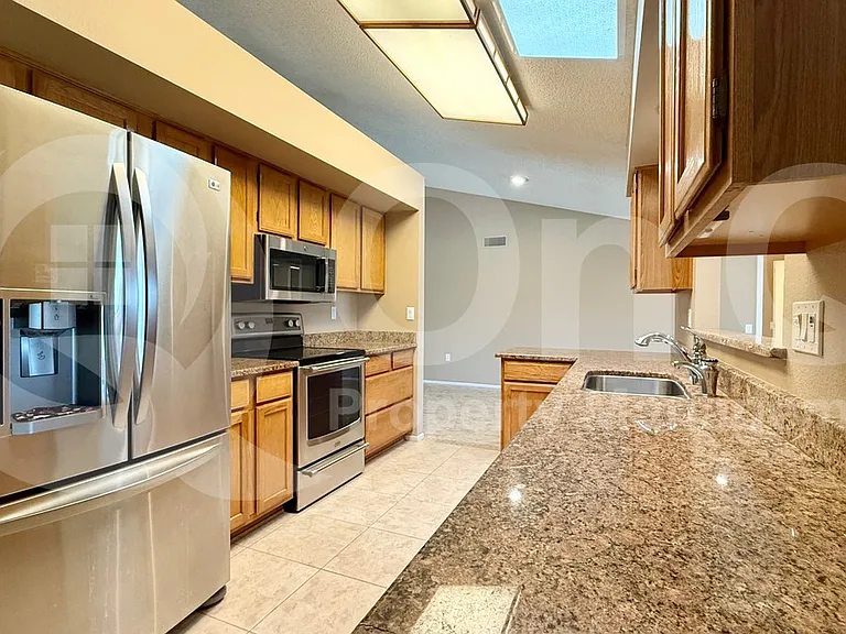 14607 W Yosemite Dr — Photo 34
