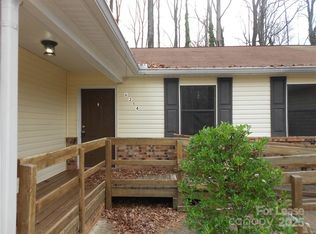 6214 Spanish Oak Rd, Charlotte, NC 28227