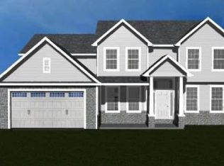 8957 Creekdale Rd, Sylvania, OH 43560