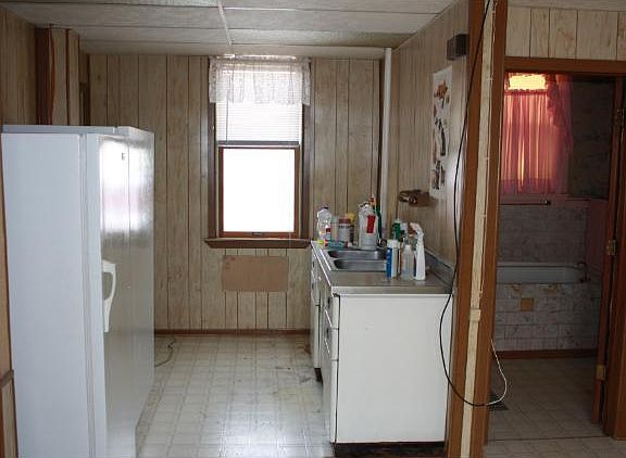 4th image of 2514 15th Ave S