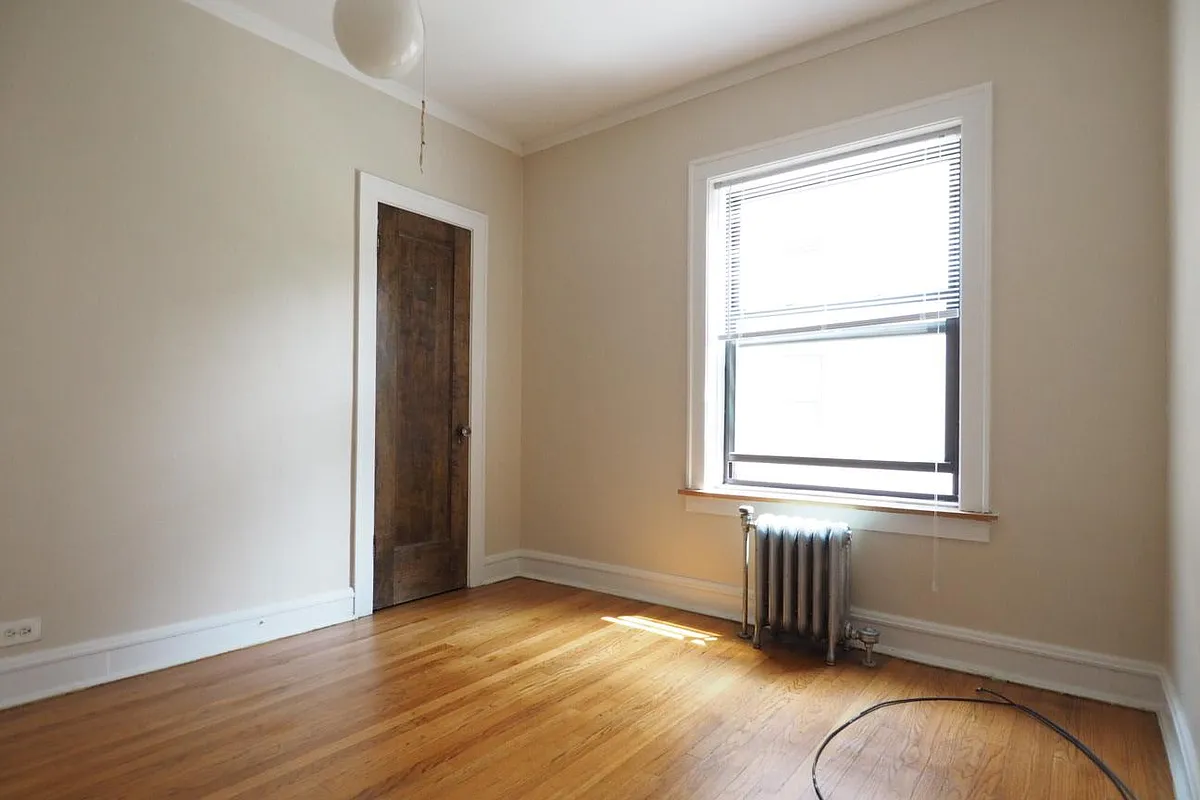 Building Photo - 4519 N Paulina St #2B