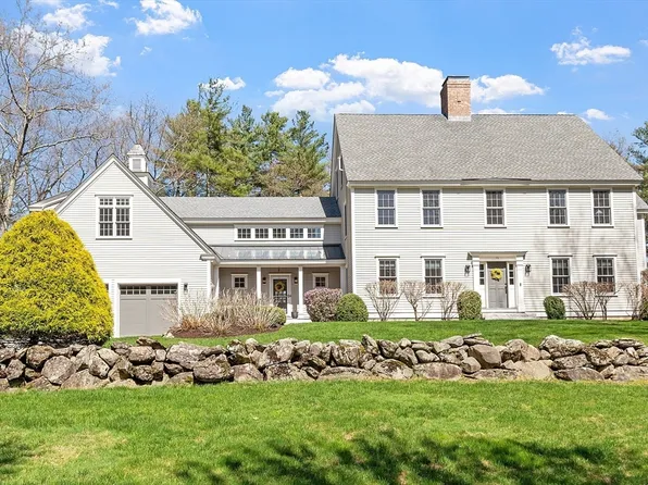 16 Applegrove Ln, Carlisle, MA 01741