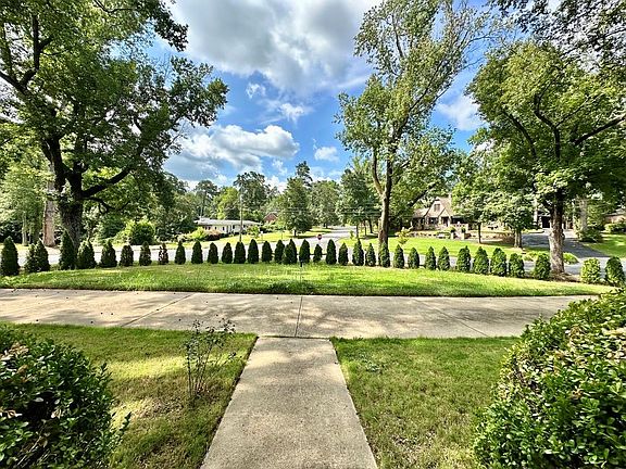 4th image of 939 Overlook Dr