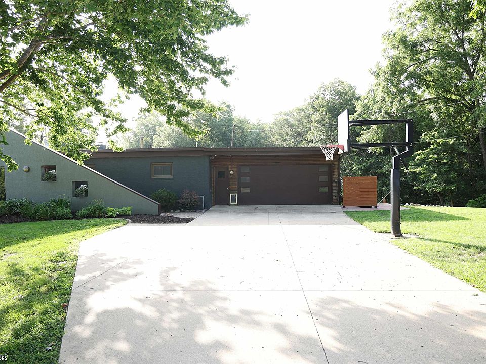 1st image of 2212 Carbonado Rd