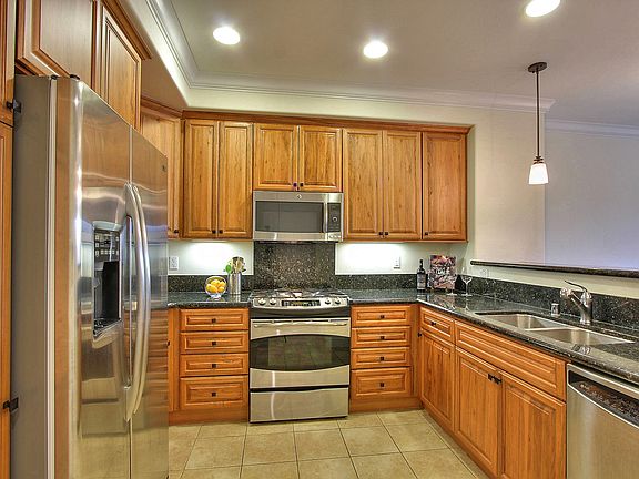 2nd image of 2881 Meridian Ave Unit 258