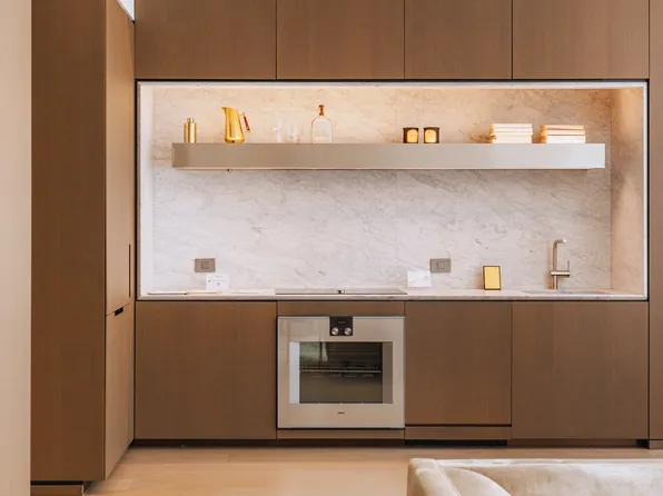 100 East 53rd Street 14B image 3 of 16