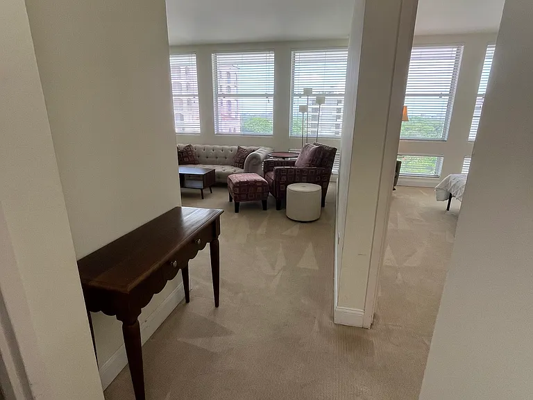 700 Biltmore Way #1112 — Photo 7