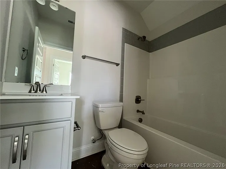 229 Brickendon Ln #324 — Photo 8