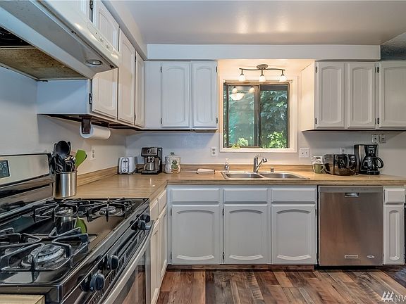 5th image of 3758 Greenville St
