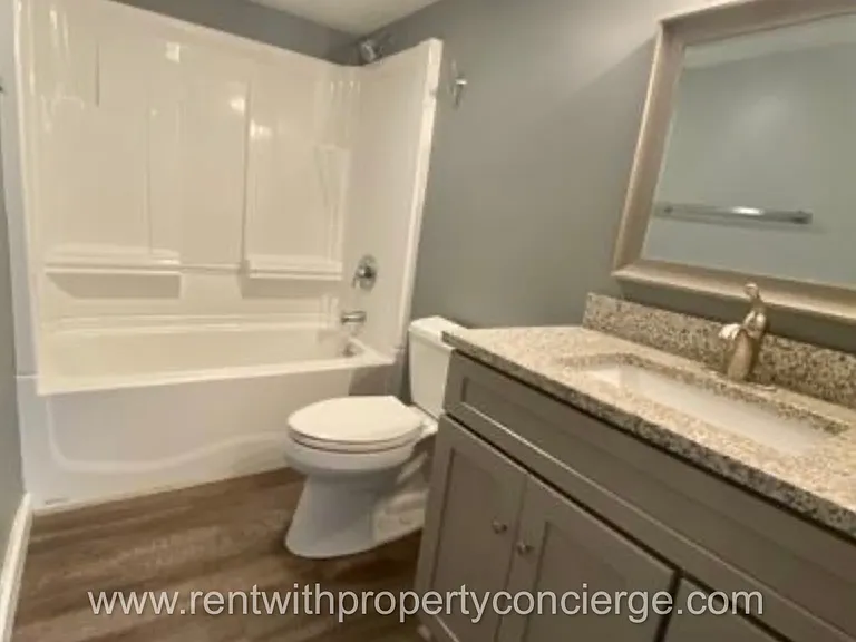 22 Helen Ave #2 — Photo 8