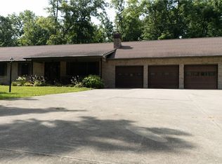 1281 Hiatt Rd, Clarksville, OH 45113
