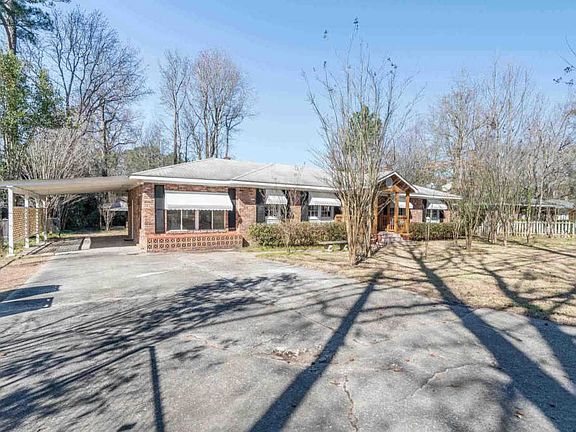 2nd image of 921 Greenlawn Dr